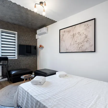 Apartment Xbarcianu *